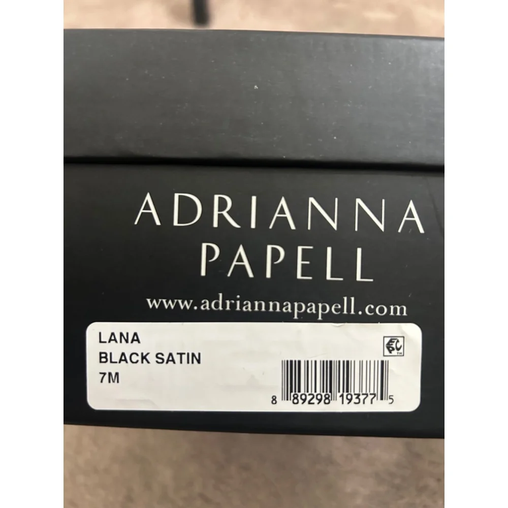 NIB Women's Adrianna Papell Black Satin Heels Size 7M